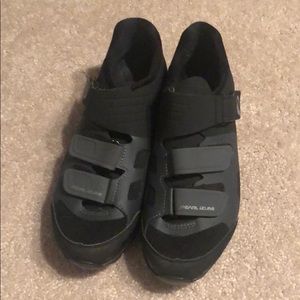 Stationary bike shoes with cleats